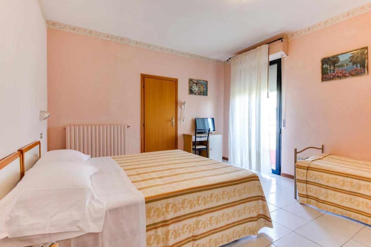 Hotel Sorriso Rimini Exterior photo